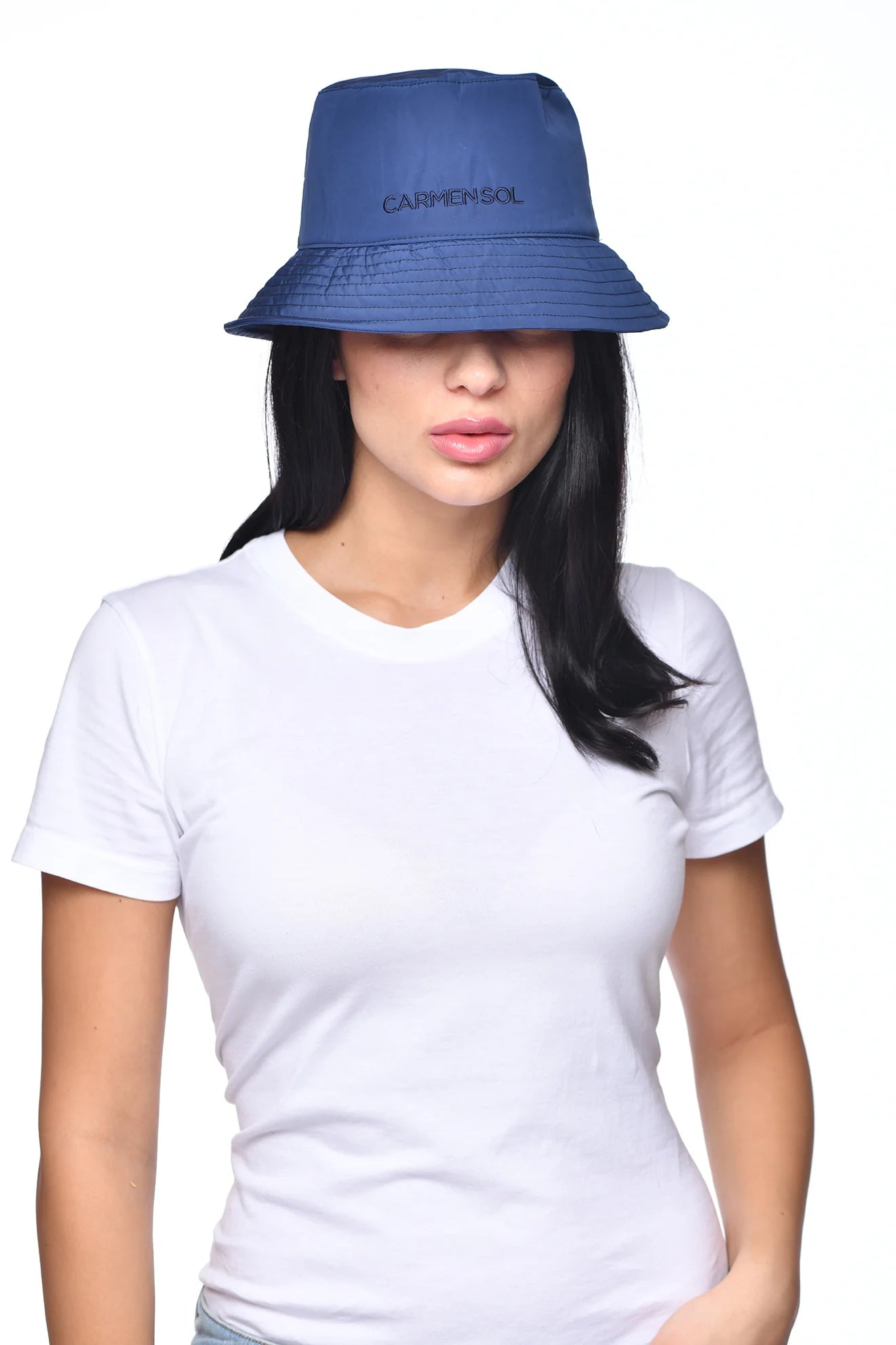 Raquel nylon bucket hat